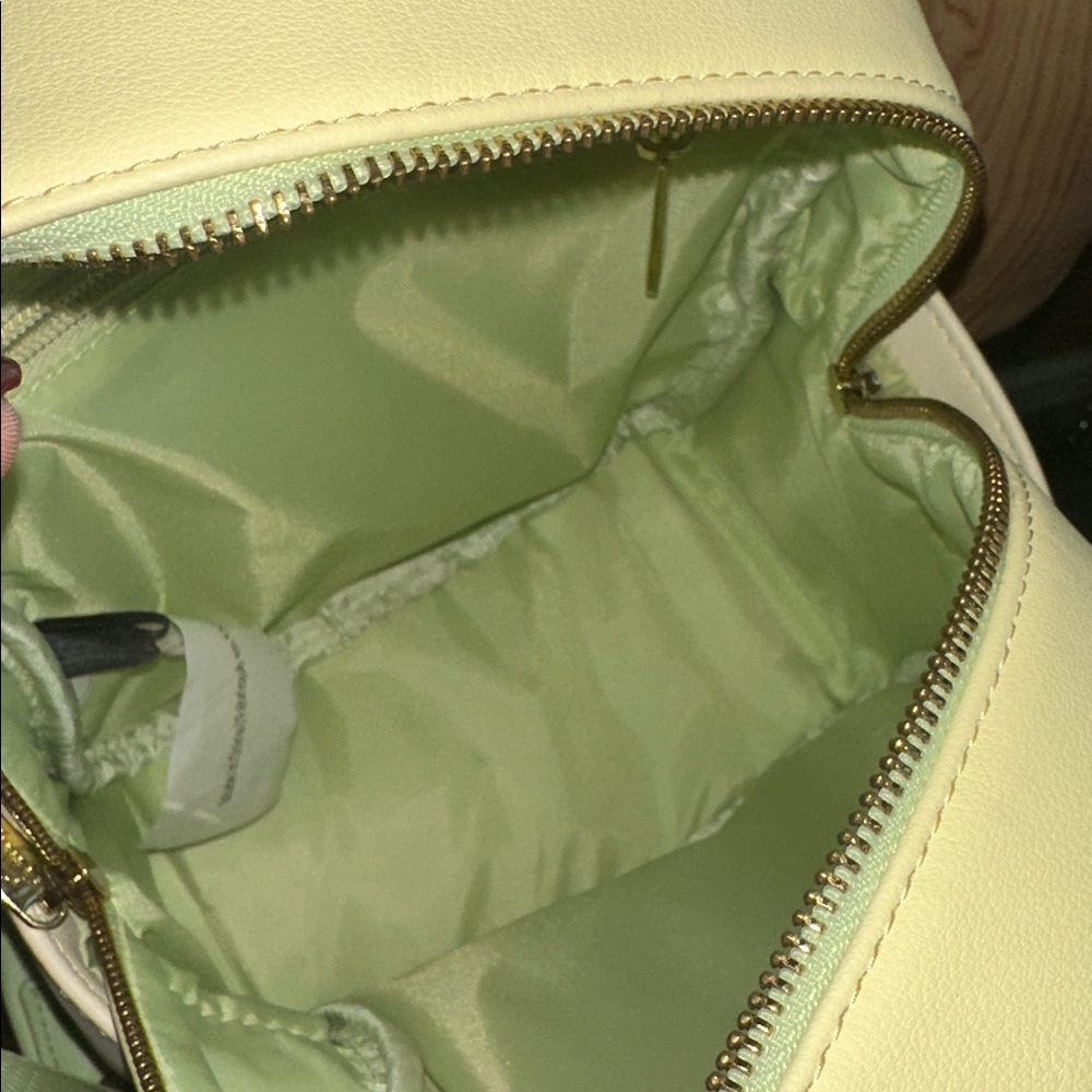 TinkerBell Loungefly Backpack - Picture 6 of 9